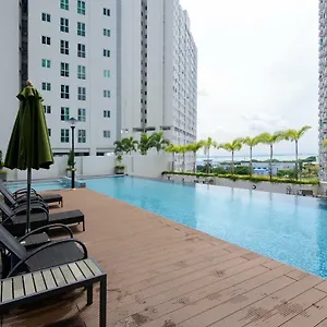 Straits Garden Suites, جورج تاون